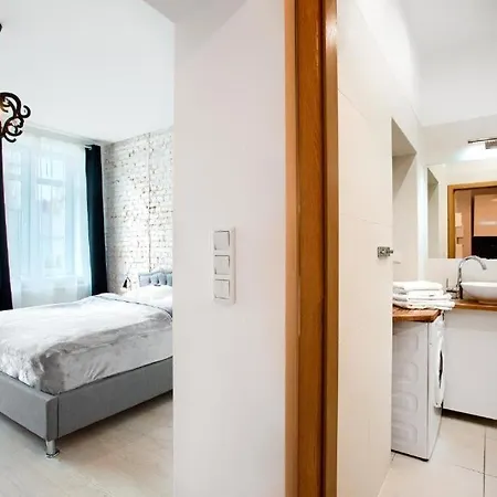 999 Ogrod Apartman *